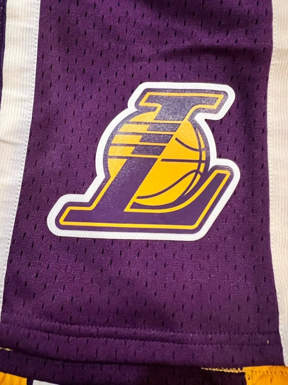 Mitchell & Ness Men's Los Angeles Lakers Swingman Shorts NWT